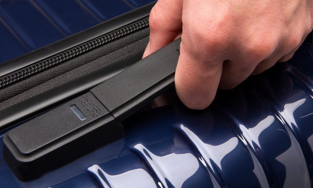 How the Overweight Indicator Helps You Avoid Baggage Fees