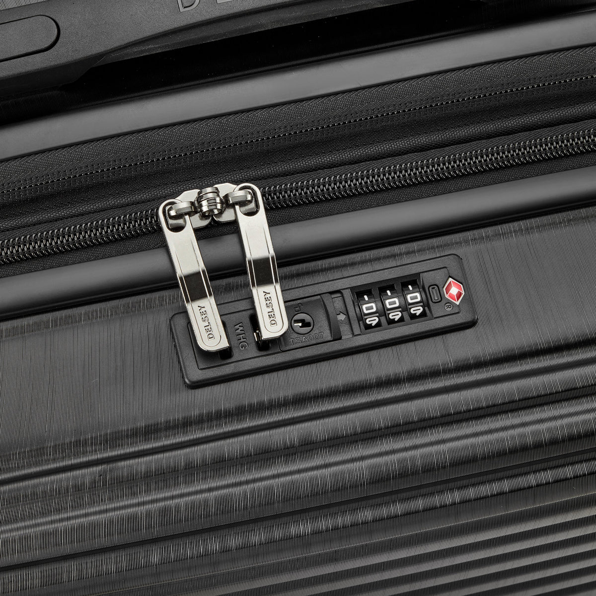 COSMIQUE 23-Inch Expandable Carry-On Suitcase, Black