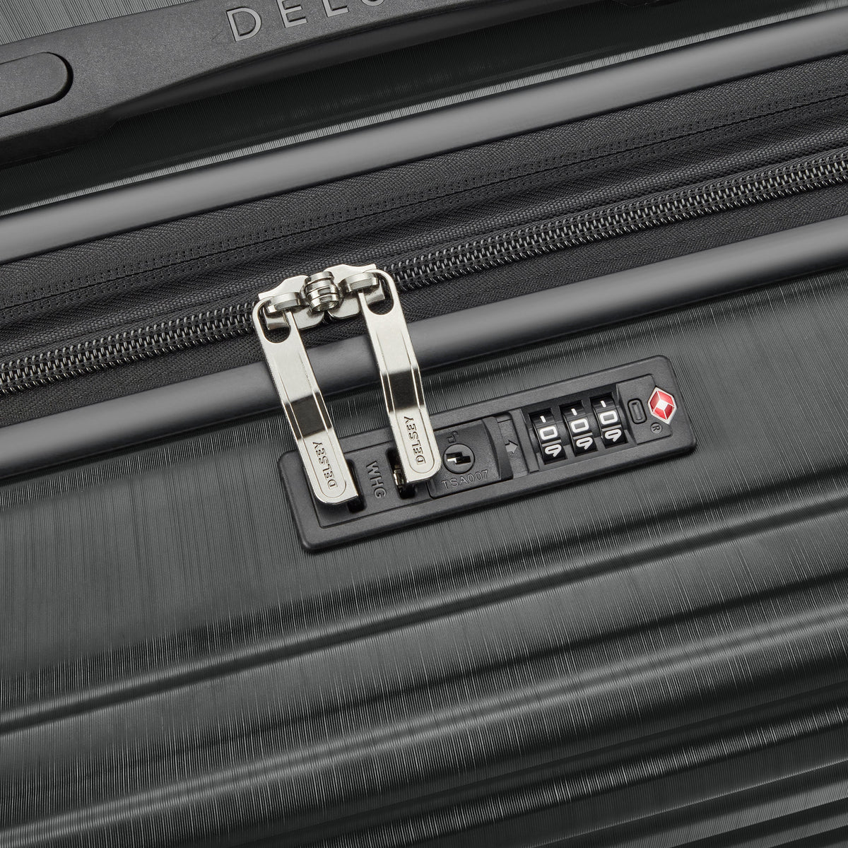 COSMIQUE 27-Inch Expandable Check-In Suitcase, Black