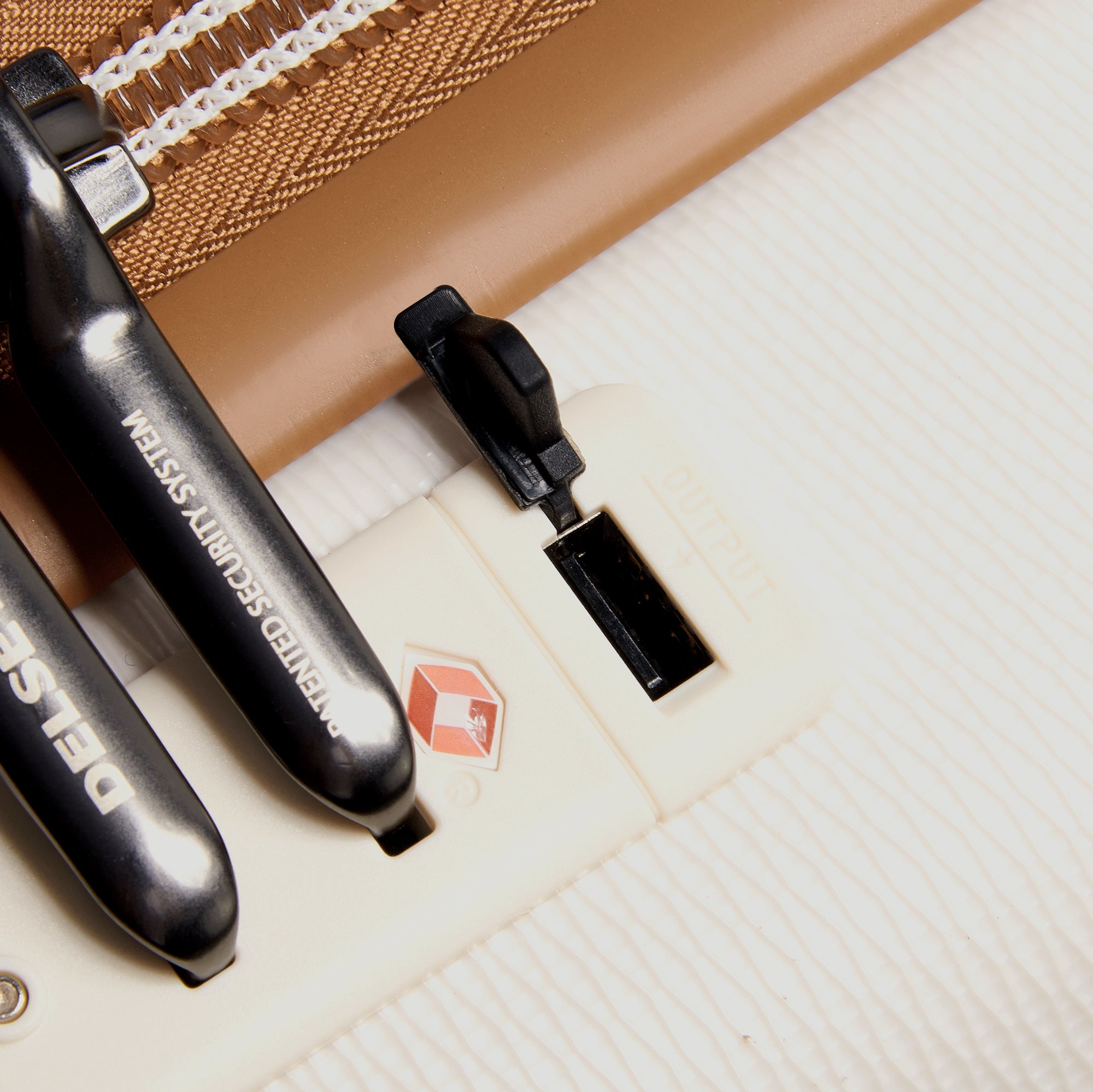 CHATELET AIR 2.0 | 22-Inch Carry-On Suitcase, Angora