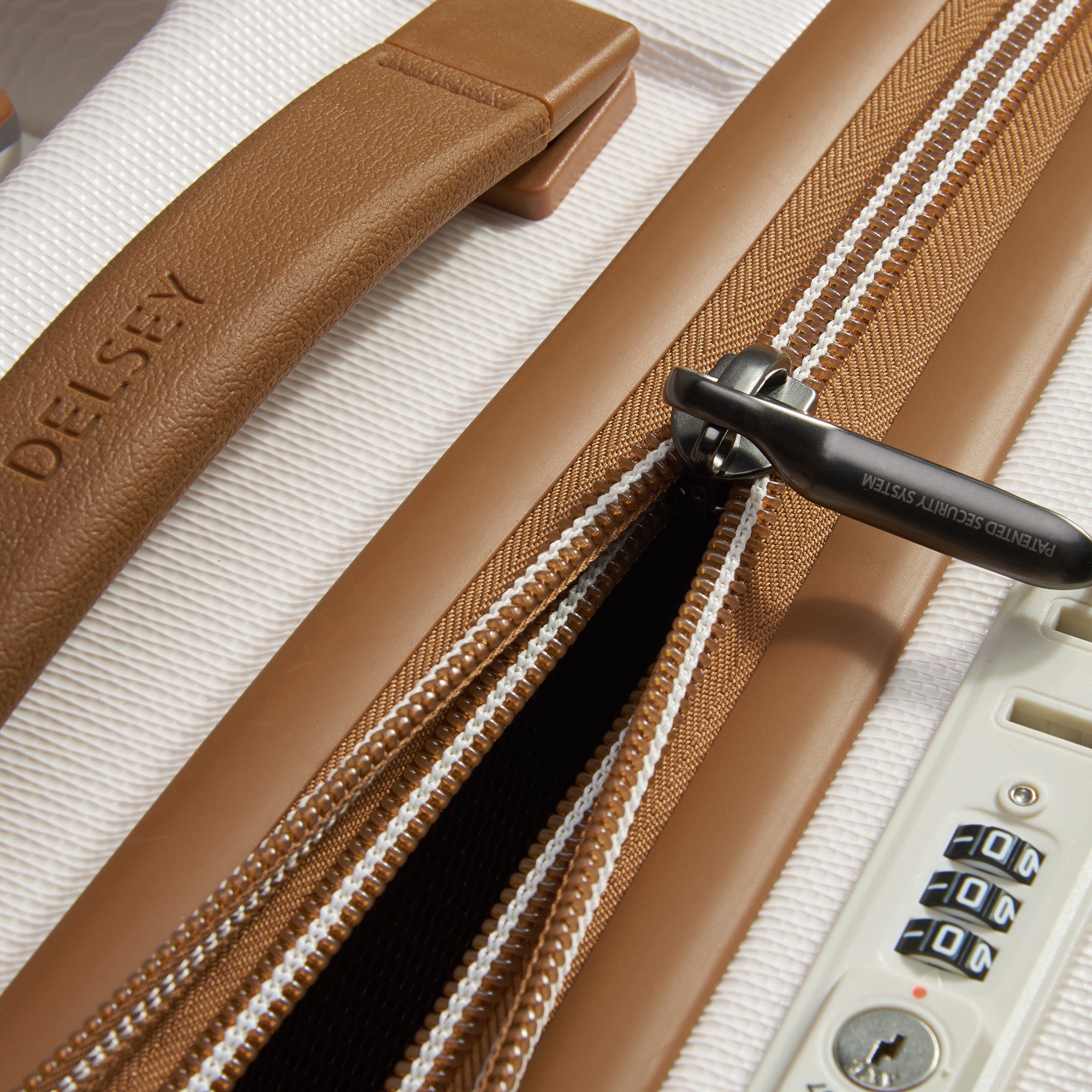 CHATELET AIR 2.0 | 30-Inch Check-In Suitcase, Angora