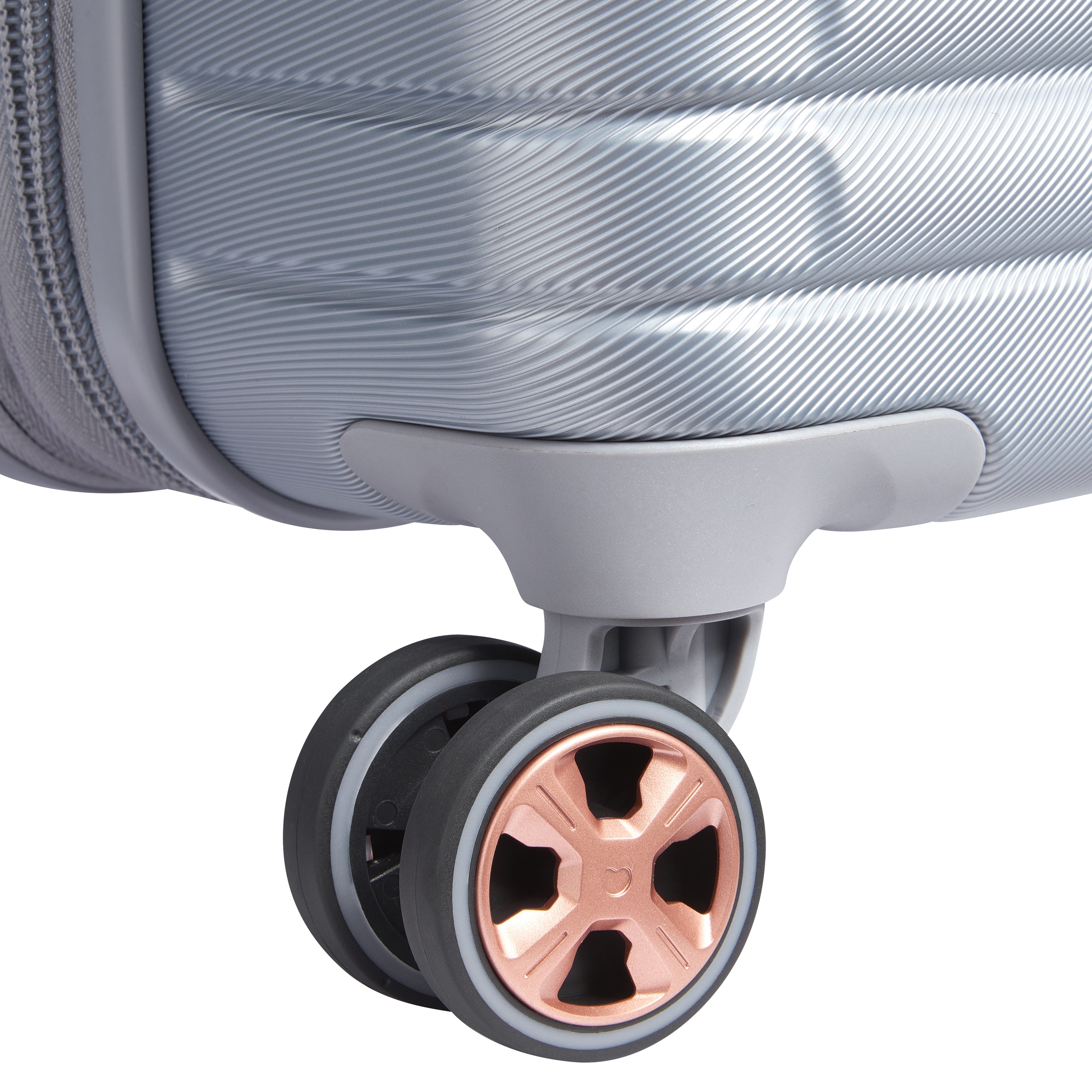 CRUISE 3.0 | 23-Inch Expandable Carry-On Suitcase, Platinum