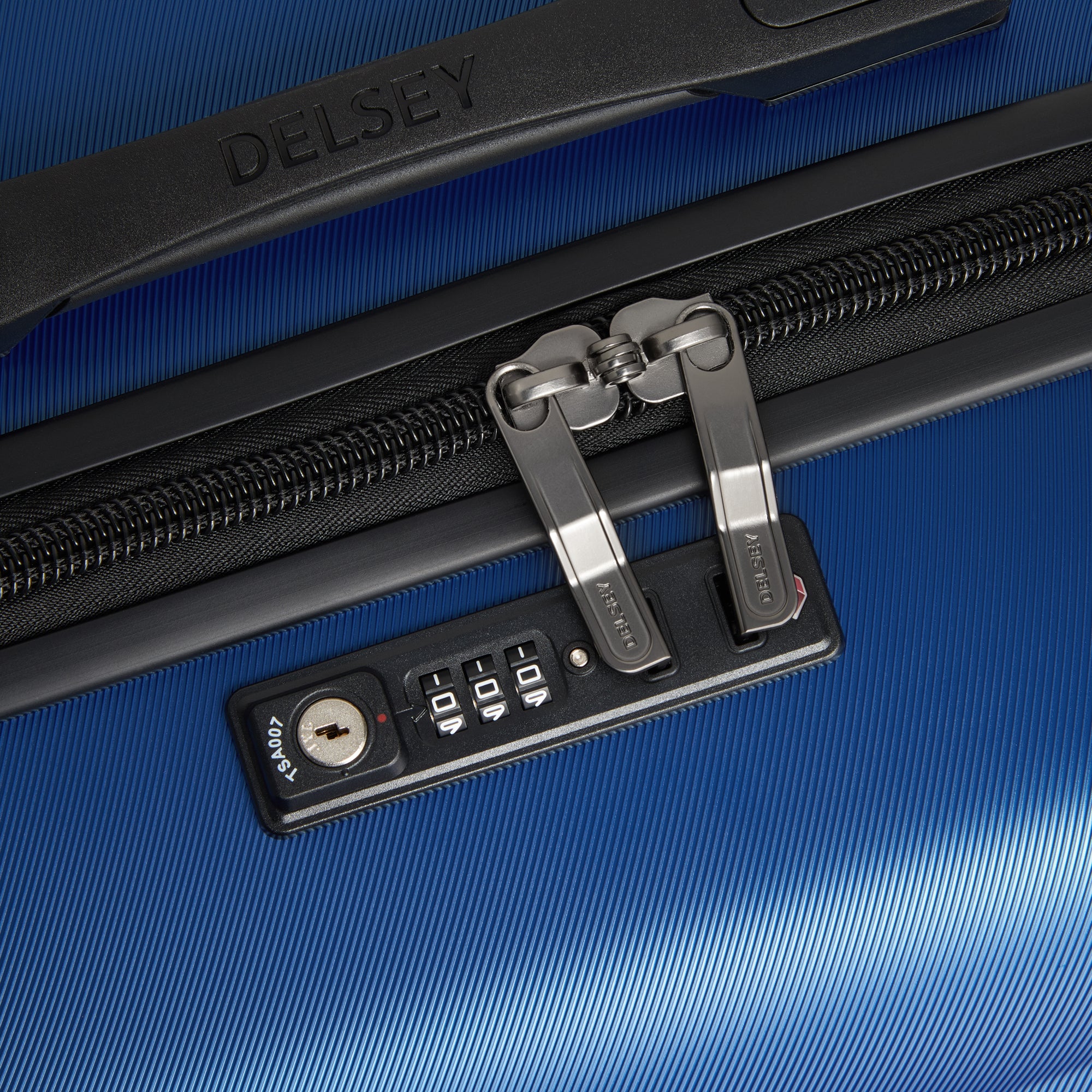 CRUISE 3.0 | 30-Inch Check-In Trunk Suitcase, Blue