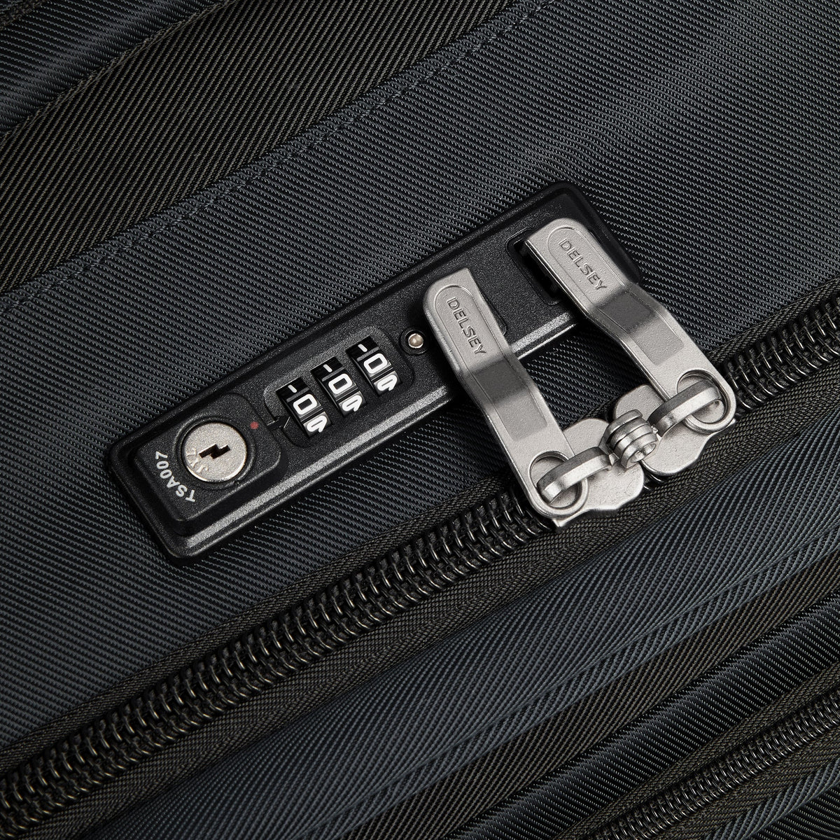 SKY MAX 2.0 | 27-Inch Expandable Check-In Suitcase, Black