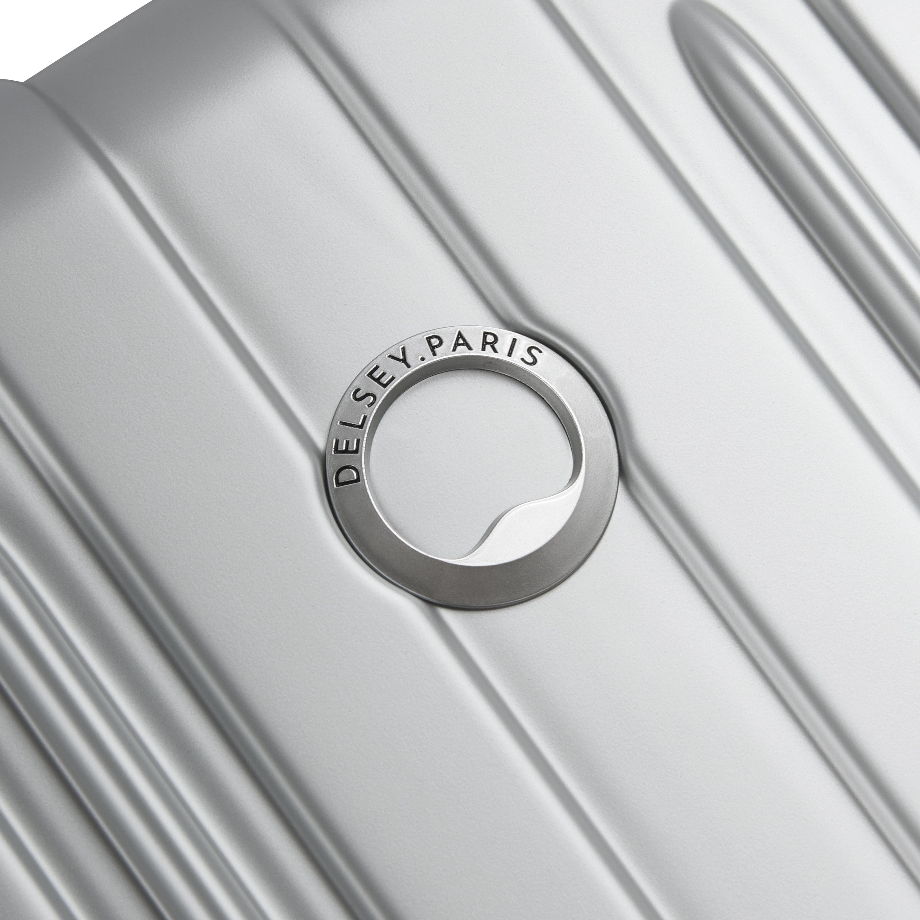 TITANIUM| Valise Soute 68 CM ARGENT