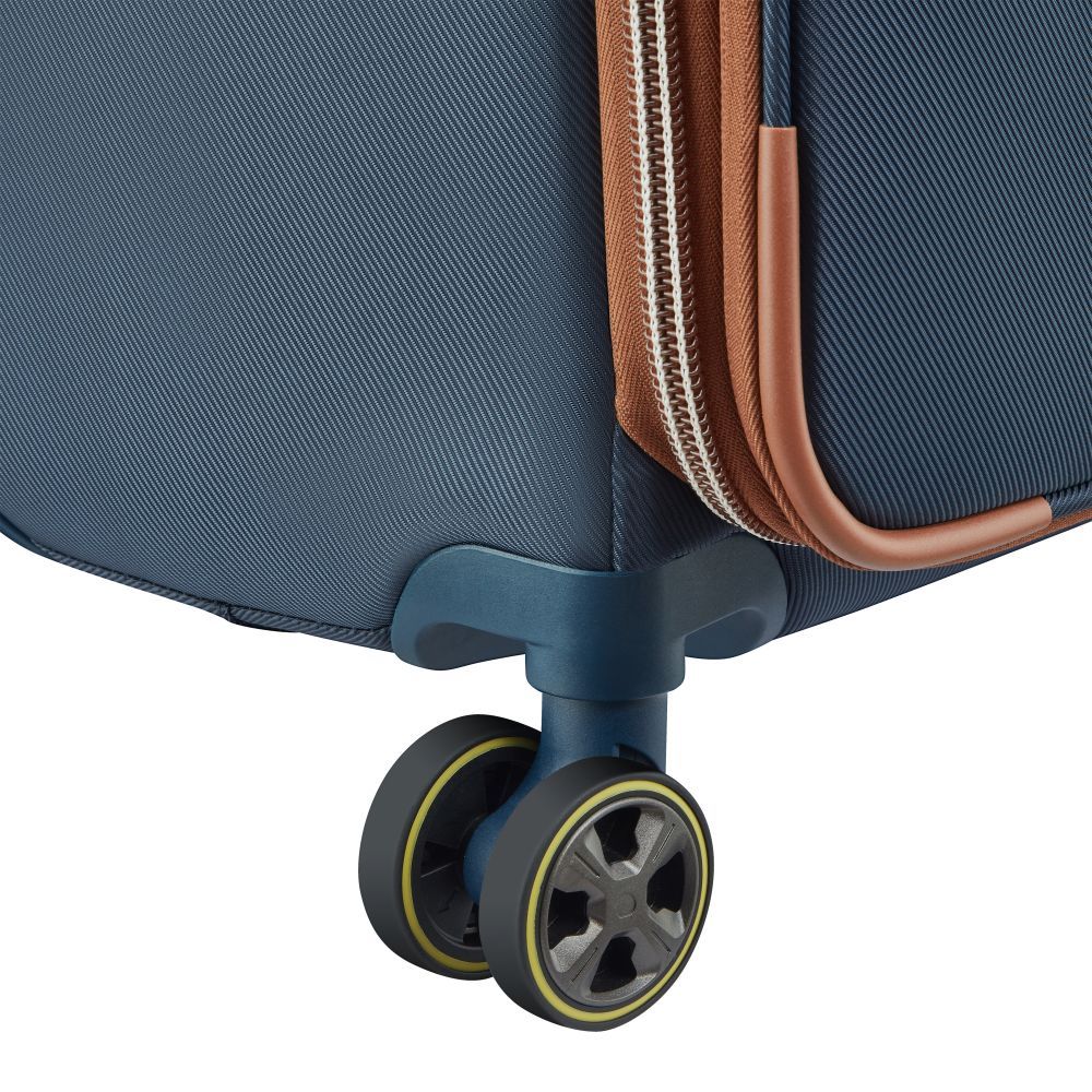 CHATELET AIR 2.0 | 27-Inch Expandable Check-In Suitcase, Blue