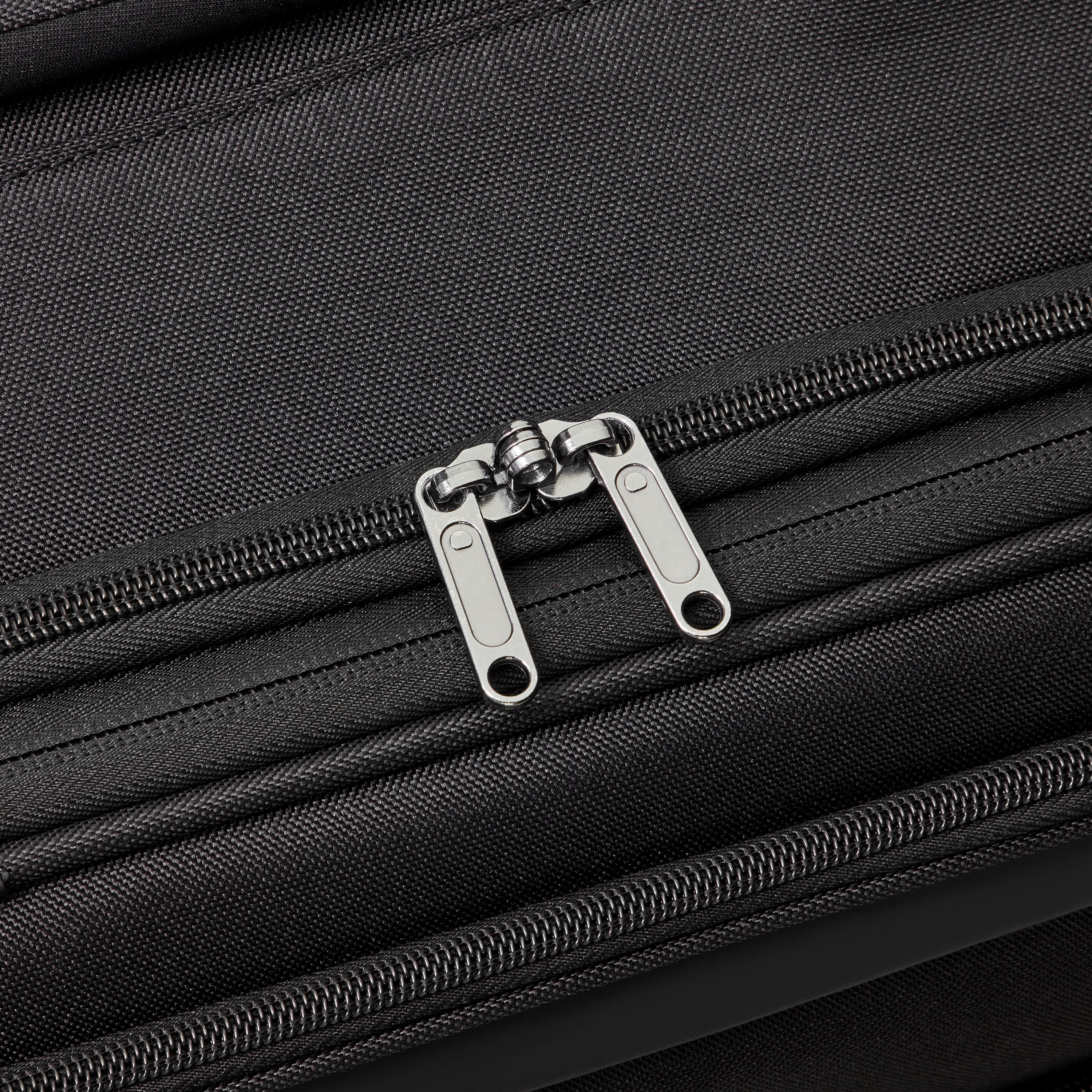 SKY MAX 3.0 | 23-Inch Expandable Carry-On Suitcase, Black