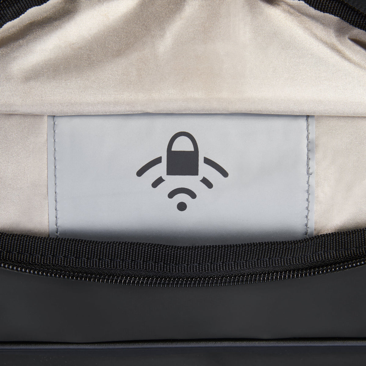 PEUGEOT VOYAGES | 21-inch Carry-On Duffle Bag, Black