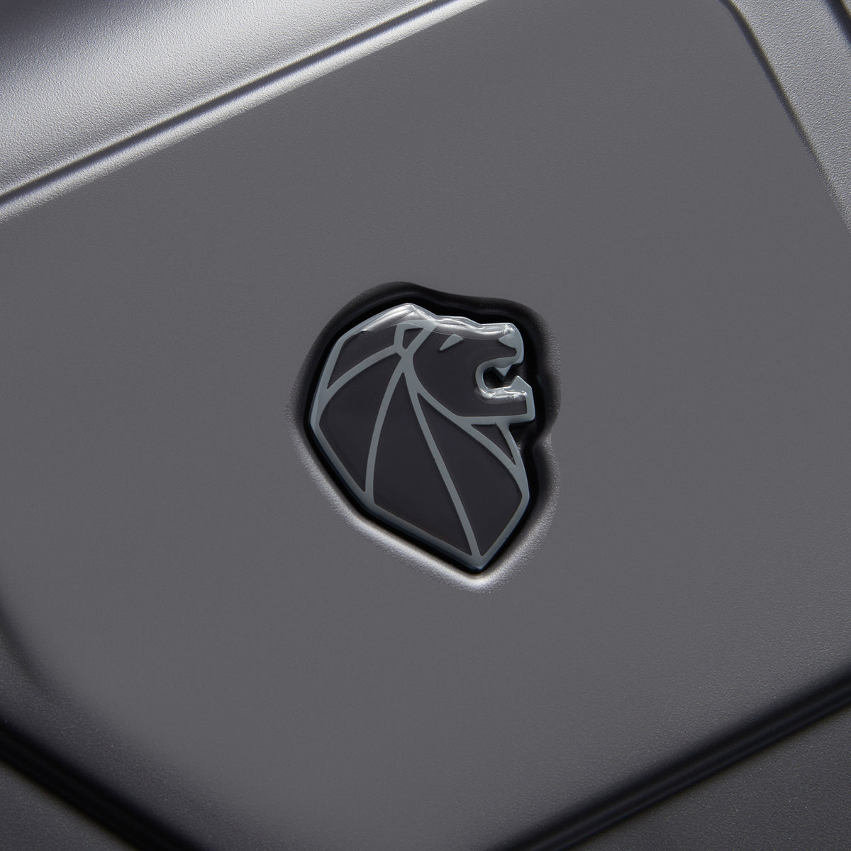 PEUGEOT VOYAGES | 21 -inch Carry-On Suitcase, Anthracite