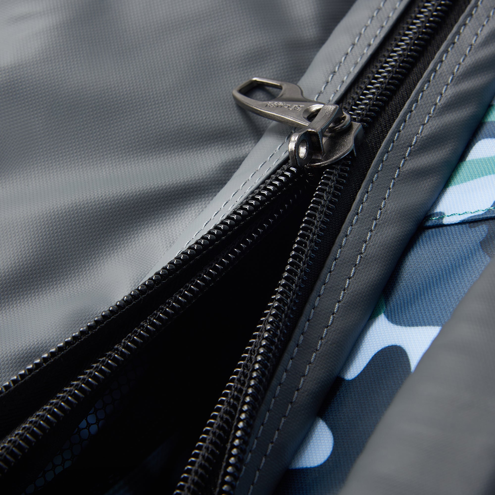 RASPAIL| Sac de Voyage 2 roues 73 CM CAMO