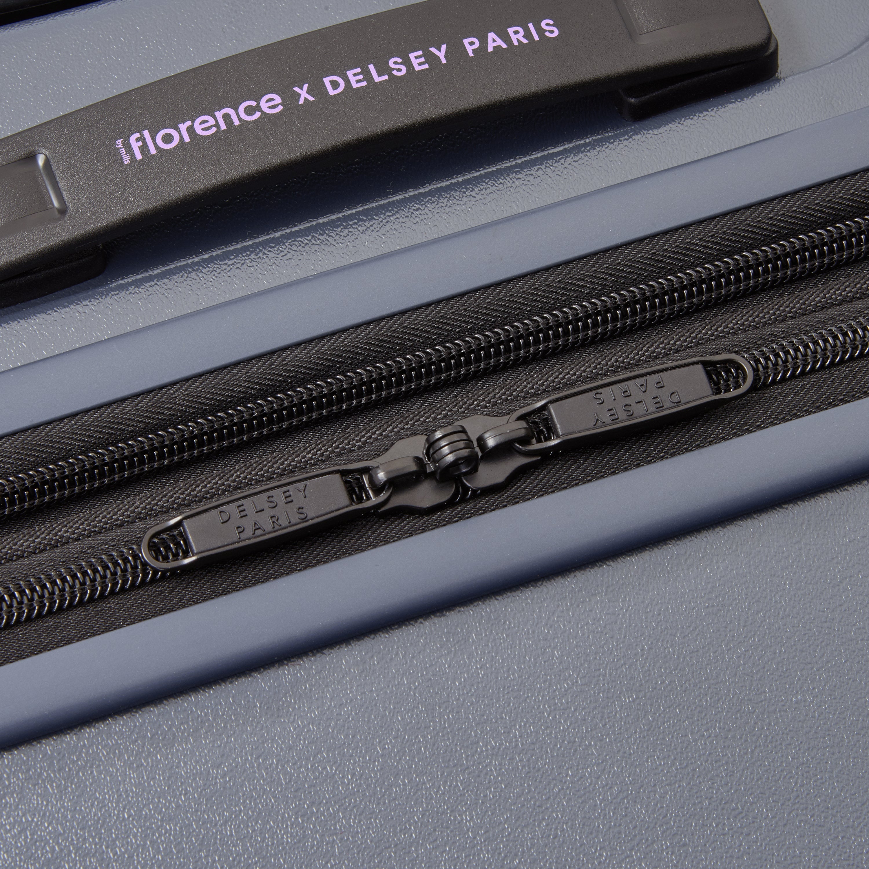 CATCH FLIGHTS | 27-Inch Check-In Suitcase, Anthracite