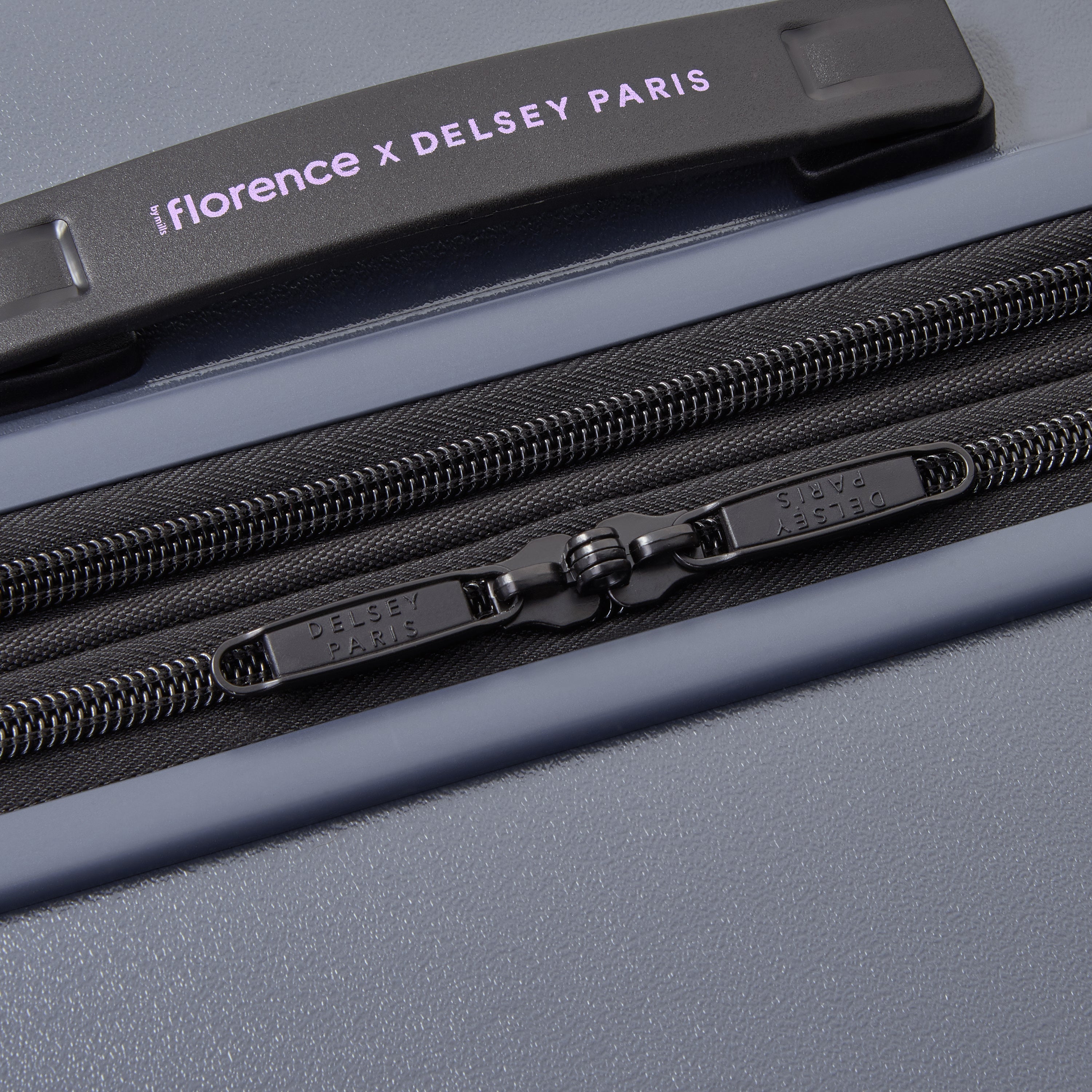 CATCH FLIGHTS | 31-Inch Check-In Suitcase, Anthracite